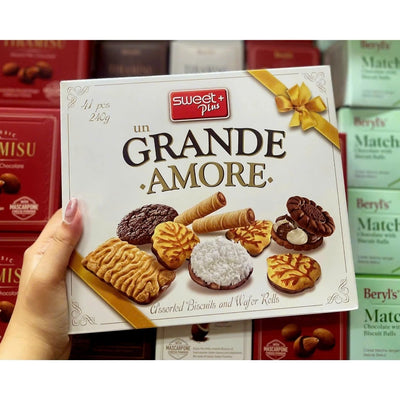 Bánh quy và bánh quế quế Ungrande Amore 240G hộp giấy - nhập khẩu Châu Âu (Bulgari)